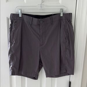Men's Abercrombie & Fitch Gray Shorts - Size Large